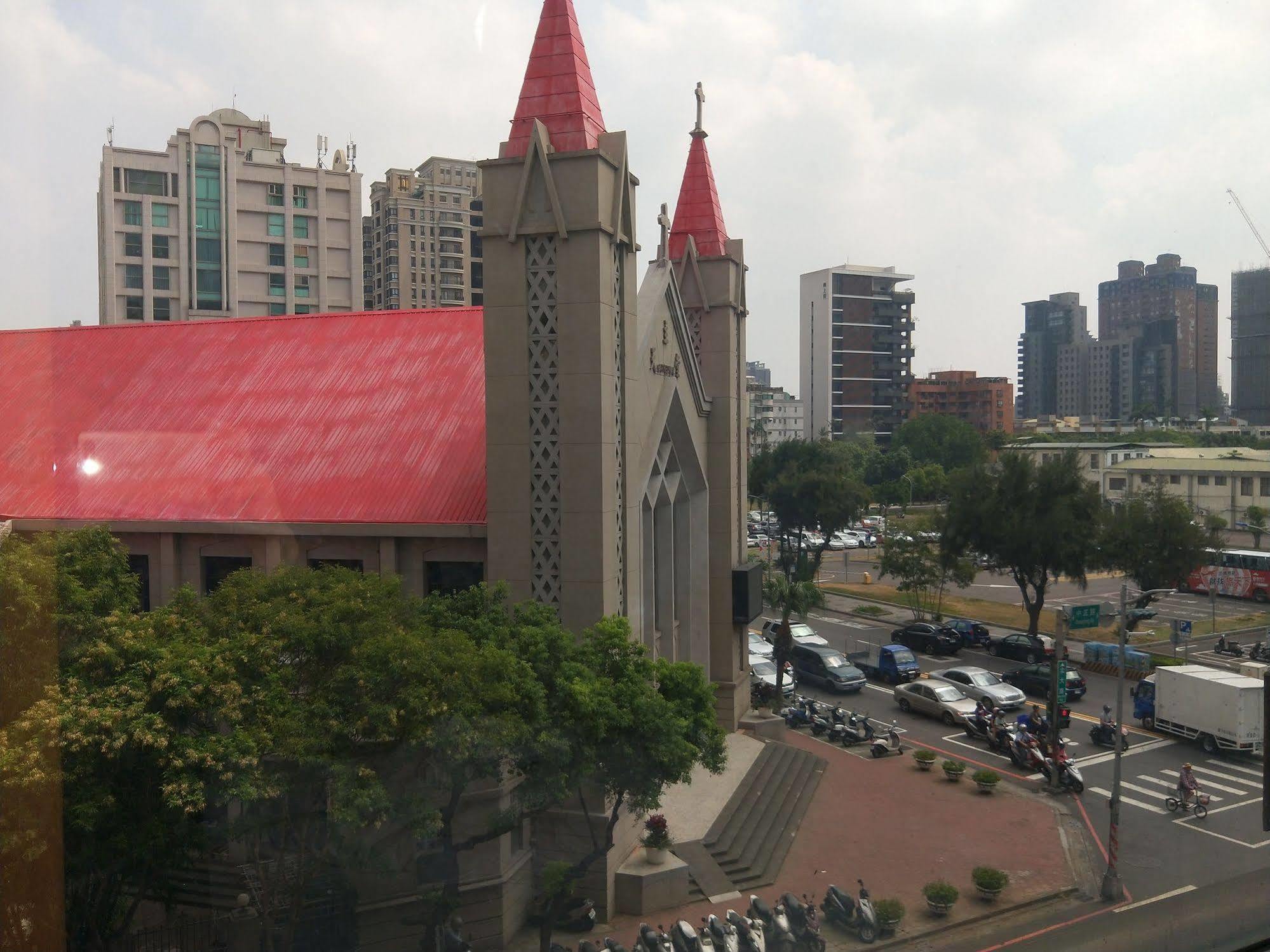 Berkeley Business Hotel Zhongzheng Hsinchu Exterior foto